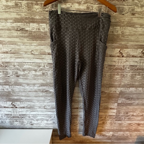LA + IMAGE XL Misses Honeycomb Textured Gray Women's Workout Leggings EUC - Picture 2 of 8